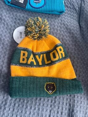 Baylor Pom Pom Beanie - Green & Gold